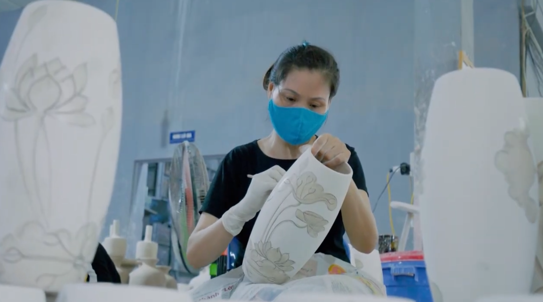 Phát huy vai trò của phụ nữ tham gia phát triển kinh tế tập thể trong lĩnh vực bảo tồn và phát huy giá trị SP làng nghề truyền thống, SP OCOP trên địa bàn TP Hà Nội