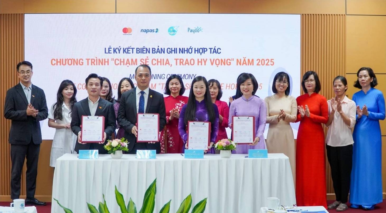 Hội LHPN Hà Nội ký kết hợp tác với 5 doanh nghiệp