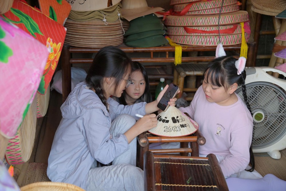 Phát triển văn hóa Thủ đô: Từ không gian sáng tạo đến hệ sinh thái công nghiệp văn hóa