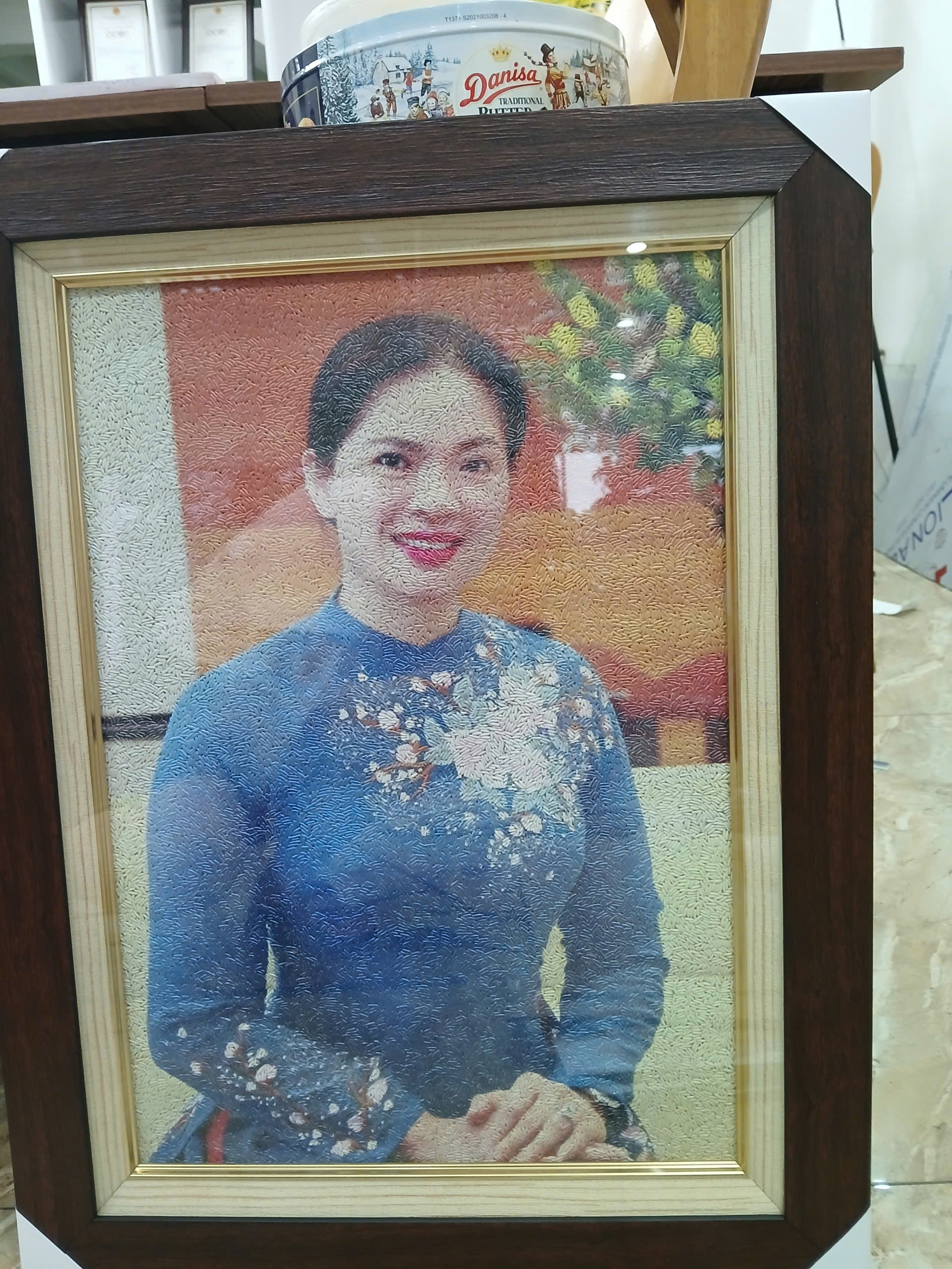 Chân dung gạo màu