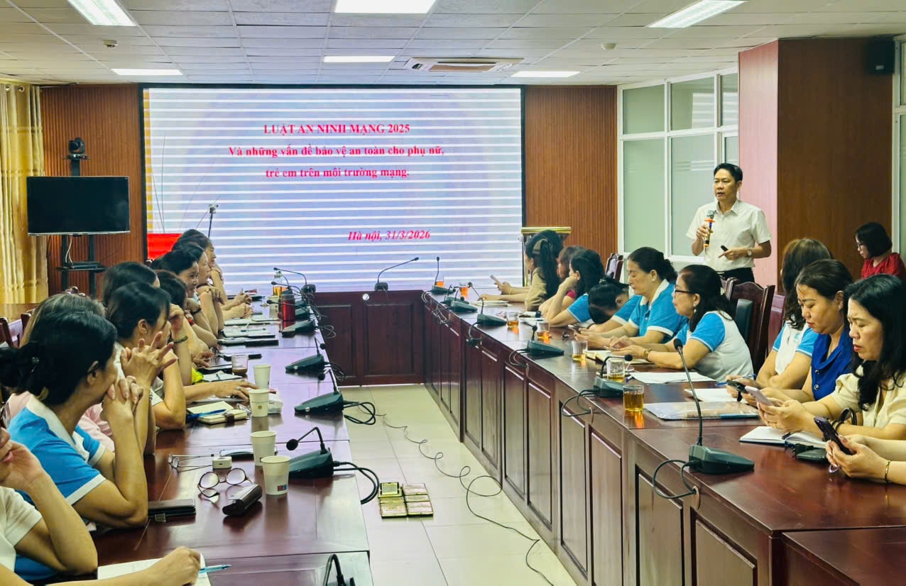 Nâng cao kỹ năng bảo vệ phụ nữ trên không gian mạng