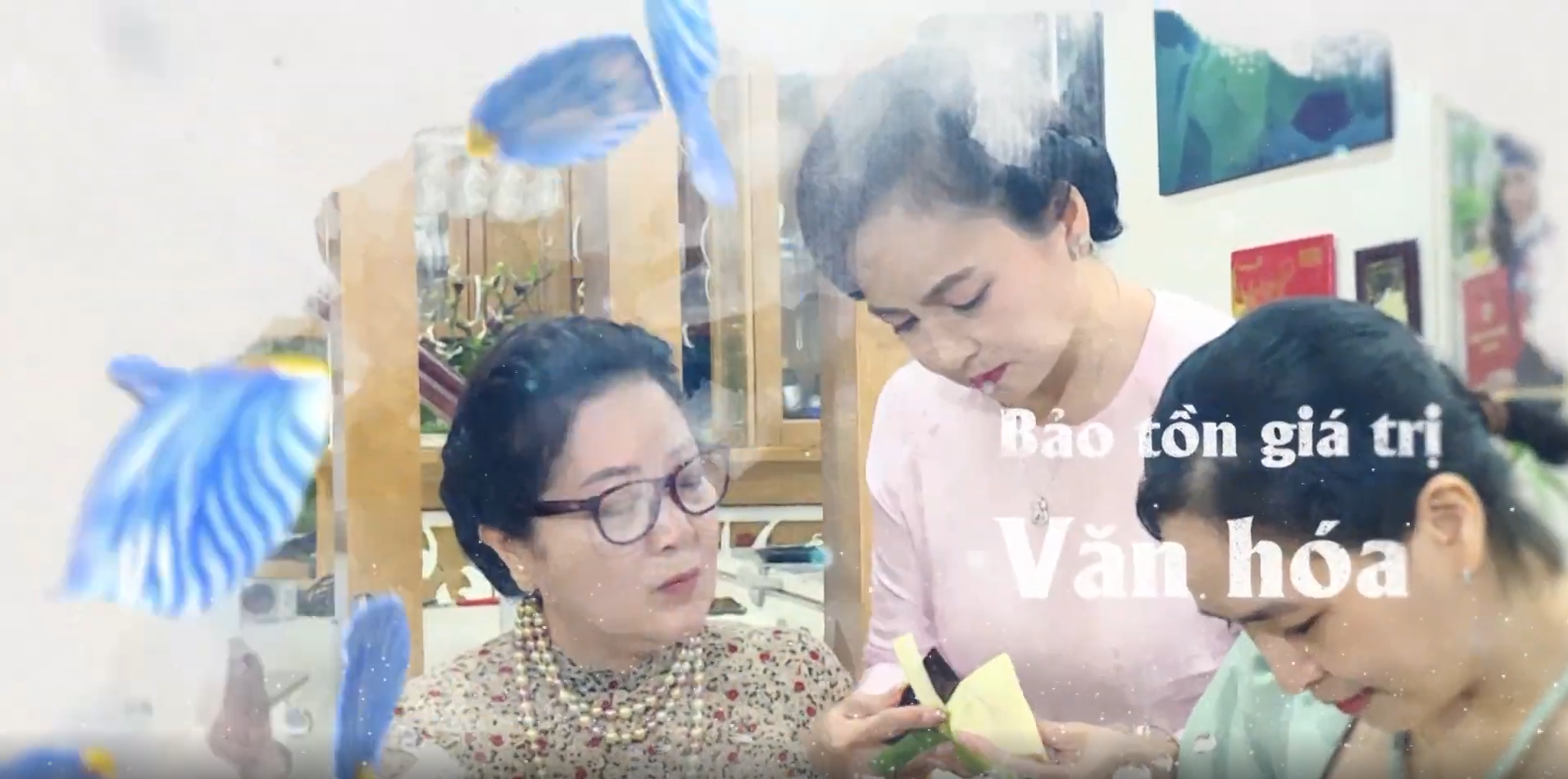 Phát huy vai trò của phụ nữ tham gia phát triển kinh tế tập thể trong lĩnh vực bảo tồn và phát huy giá trị SP làng nghề truyền thống, SP OCOP trên địa bàn TP Hà Nội