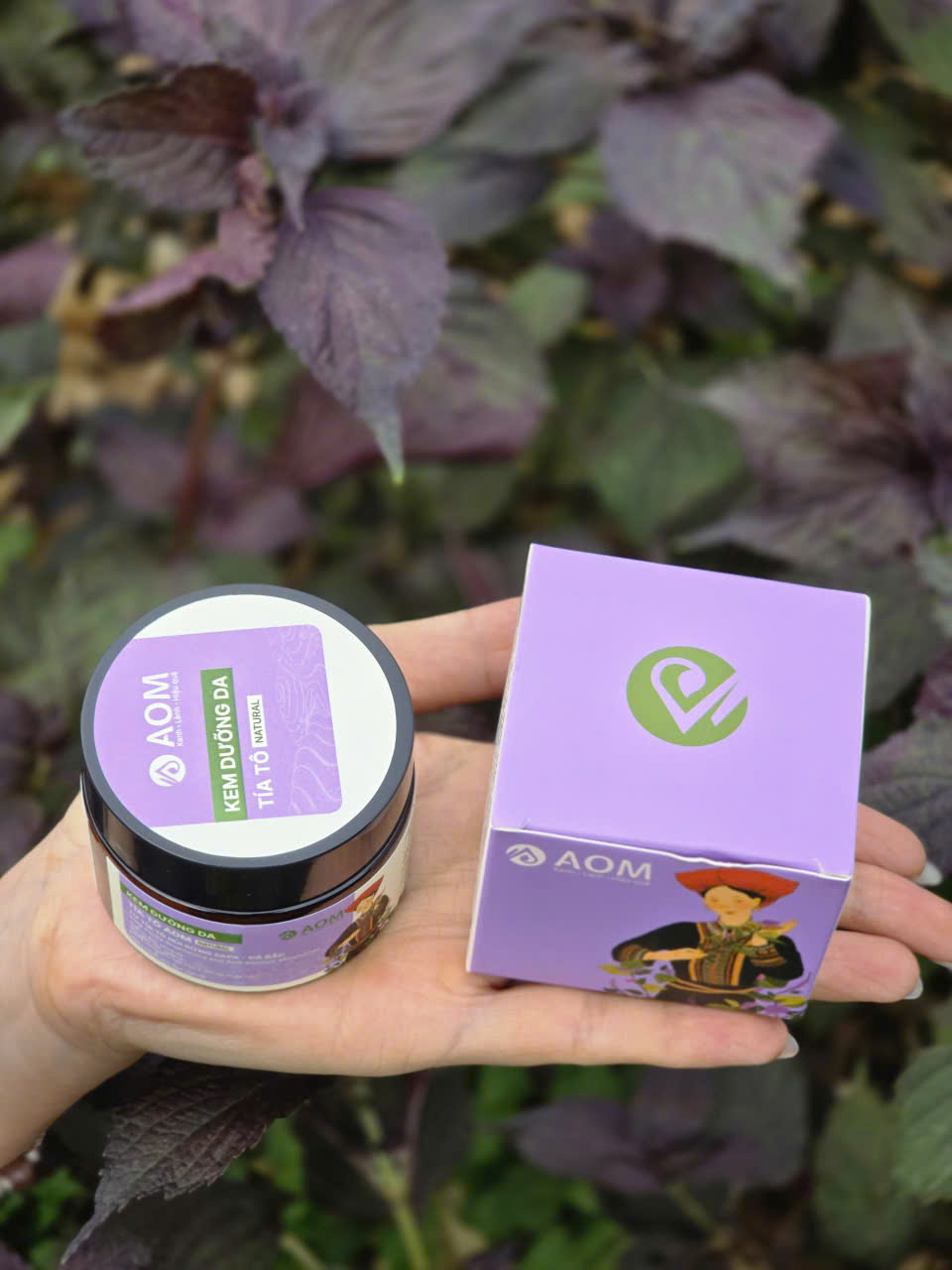 Kem dưỡng da tía tô