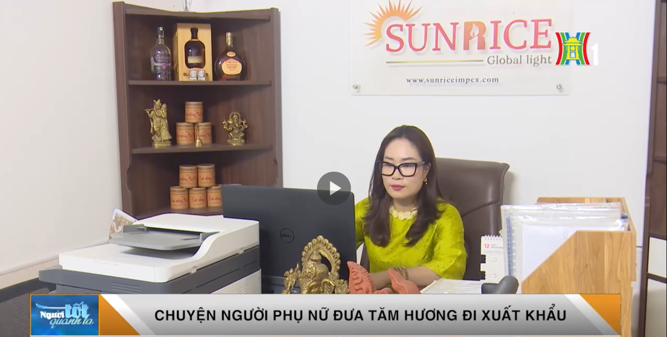 Người phụ nữ đưa tăm hương đi xuất khẩu