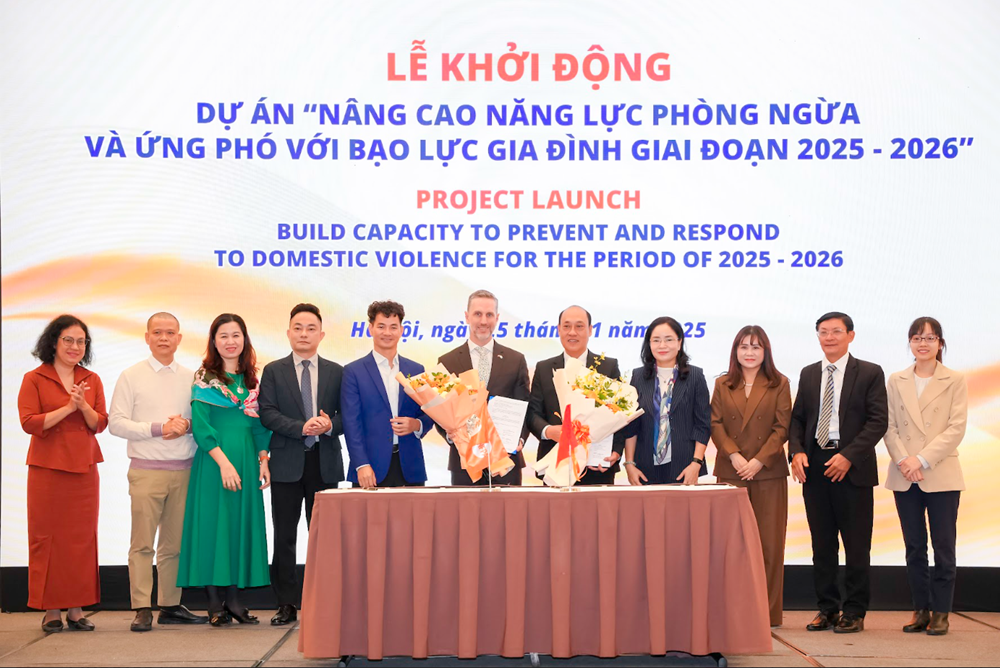 Khởi động dự án ứng phó với bạo lực gia đình trong kỷ nguyên số