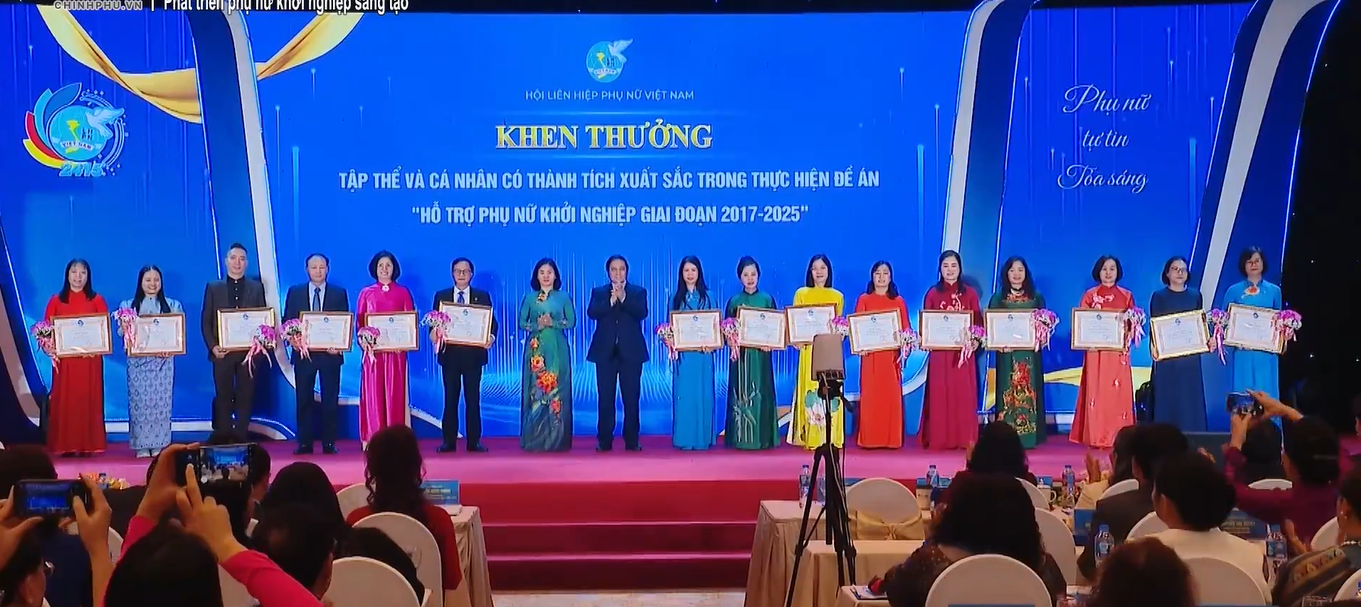 Phát triển phụ nữ khởi nghiệp sáng tạo